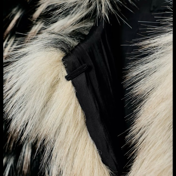 Zara Short Faux Fur Coat - Picture 6 of 8